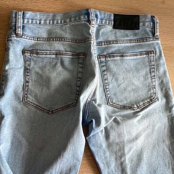 Club Monaco Men Denim pants - Picture 2 of 7